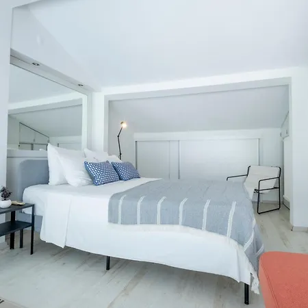 2-bedroom With Private Terrace アパート