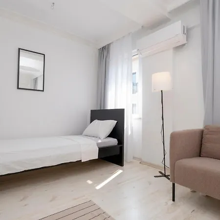公寓 2-bedroom With Private Terrace *